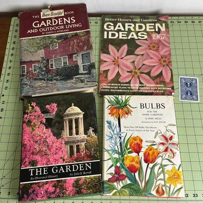 Pack of 4 Gardening Idea Books