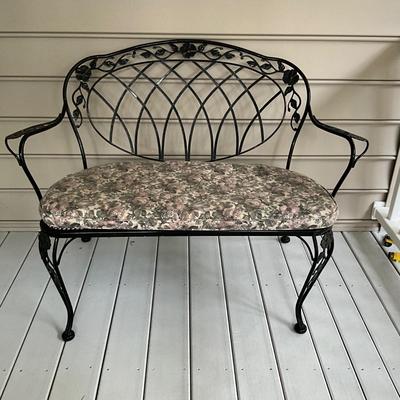 O1267 Black Wrought Iron Windflower LYON SHAW Bench