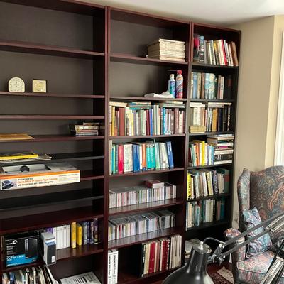 DO1288 Mahogany Stained Wooden Bookshelf with Extension Top (center unit)