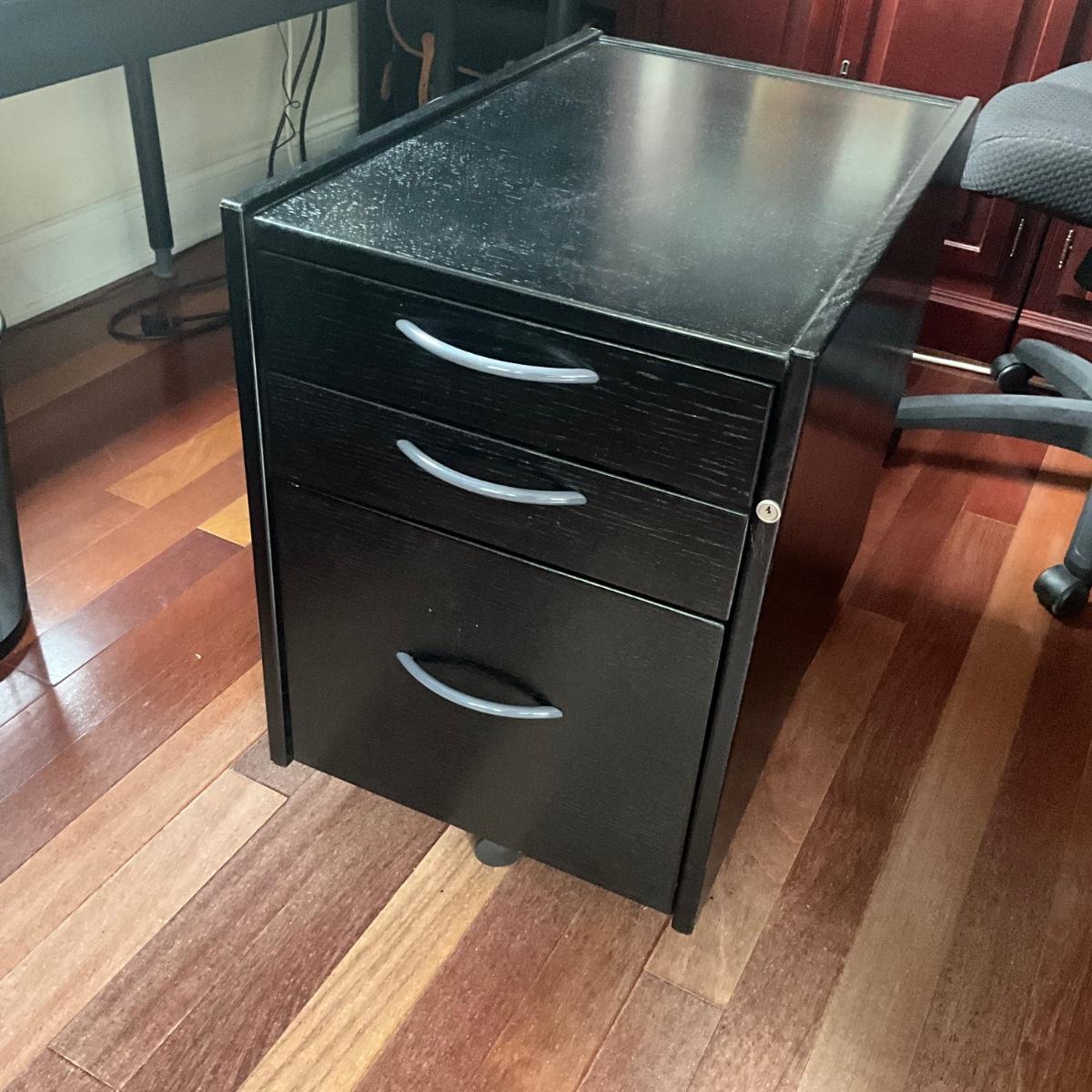 DO1309 Black Stained Wooden IKEA Three Drawer Filing on Wheels with Lock and Keys