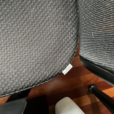 DO1345 The Raynor Group Tempur-pedic Black Office Chair