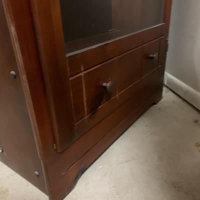 Vintage Gun Cabinet with Lock and Key