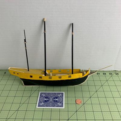 Black & Yellow Ship
