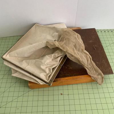 Vintage Foldable Canvas with Box