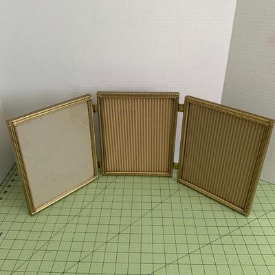Foldable Photo Frame