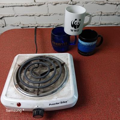Proctor Silex Electric Single Burner and Mugs
