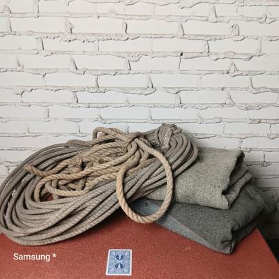 Ropes and Moving Blanket Bundle