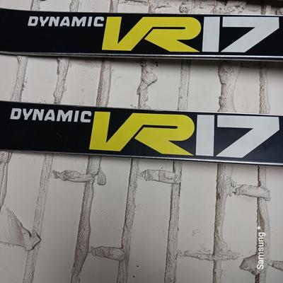 Dynamic VR17 Skis with Bindings and Cheetah Travel Bag