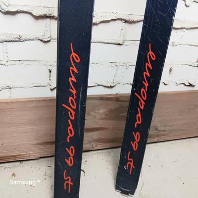 Fischer Europa 99 ST Skis with Bindings