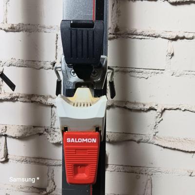Rossignol Elite Skis with Bindings