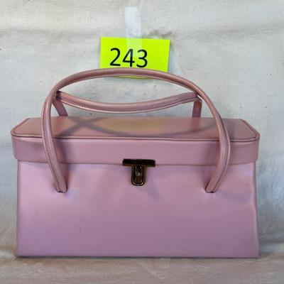 Gorgeous pink box purse