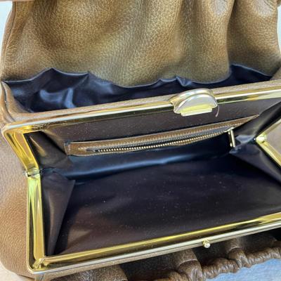 Brown 60s purse, with issues