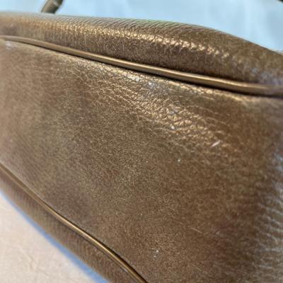 Brown 60s purse, with issues