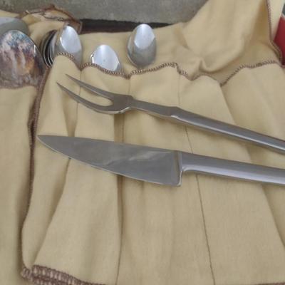 Assortment of Silverplate and Stainless Flatware Pieces