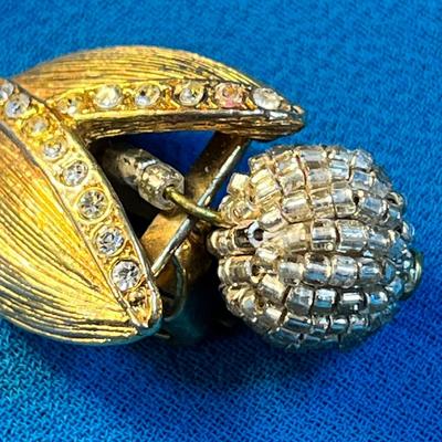 UNUSUAL VINTAGE DANGLY BEAD AND RHINESTONE POD MOTIF EARRINGS
