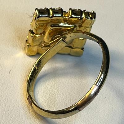 ADJUSTABLE CLEAR AND GREEN RHINESTONE RING