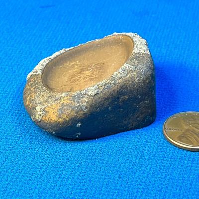 WONDER OF NATURE WEIRD ROCK WITH NATURAL ROUND DIVET ON BOTH SIDES