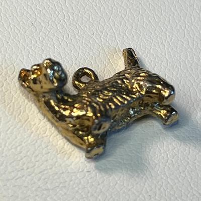 LITTLE GOLD TONE SCOTTIE CHARM/ PENDANT