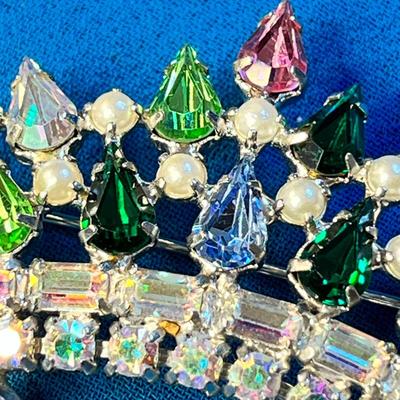 BEAUTIFUL PEARL AND RHINESTONE CROWN PIN MARKED â€œB. DAVIDâ€