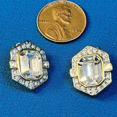 BEAUTIFUL FAUX DIAMOND EARRINGS WITH EMERALD CUT INSET STONES, RHINESTONE BORDER