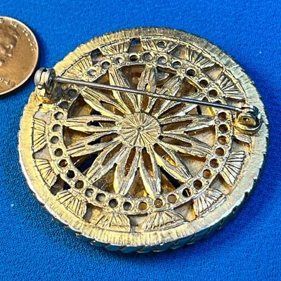LARGE INTERESTING CUT-OUT COIN â€œMARIE RABUTIN DE SEVIGNEâ€ PIN