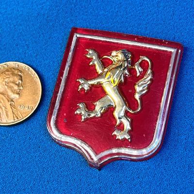 LION RAMPANT SCOTTISH SYMBOL SHIELD SHAPED MEDALLION