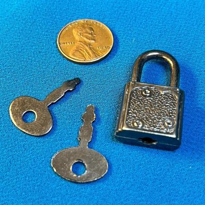 LITTLE METAL PADLOCK WITH 2 KEYS