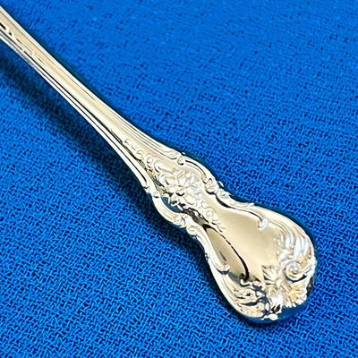 FANCY SHINY SILVER TONE SPOON PIN