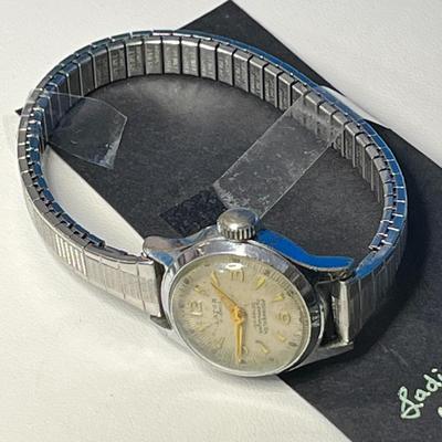 VINTAGE LADIES â€œLATORâ€ WRIST WATCH WITH STRETCH FLEX BAND 17 JEWELS
