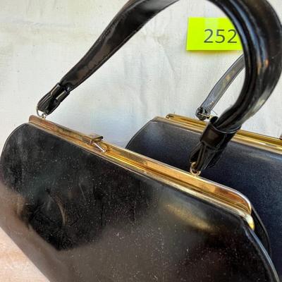 Lot of 2 Purses
