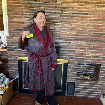 Awesome 1930s Brocade Silk Men's full length Smoking jacket