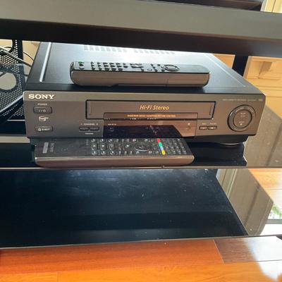 AB1361 COMPLETE 46" Sharp Aquos TV, DVD, VHS, Player and Black Glass Stand