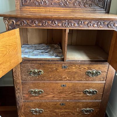 AB1378 Antique Carved Oak Hat Box Dresser