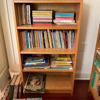 AB1394 Wooden Oak Bookshelf