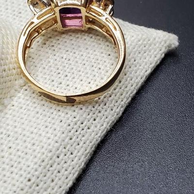 Amethyst ring in 14K