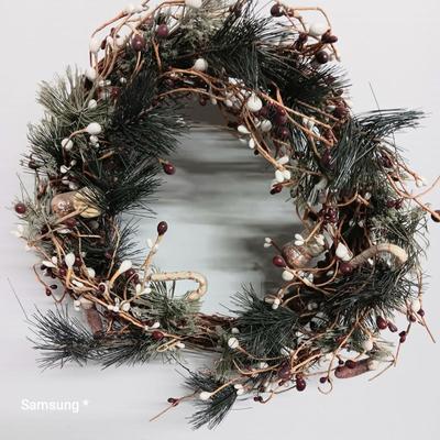 Christmas Pine Cones & Lighted tree topper