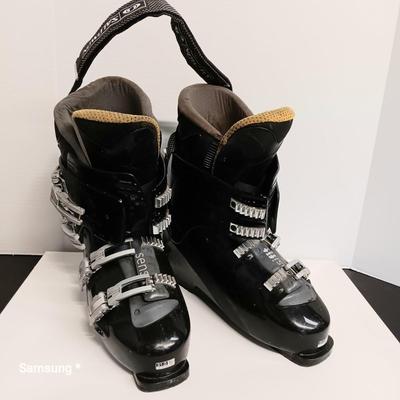 Soloman Adult Ski Boots 13.5