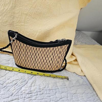 Vintage straw purse