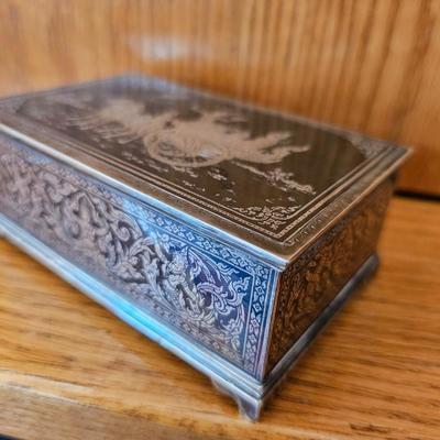 Small Sterling Silver Trinket box Made in Thailand Wood lined