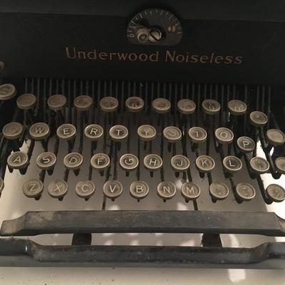 Antique Underwood Noiseless typewriter
