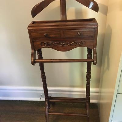 Wood gentleman's valet