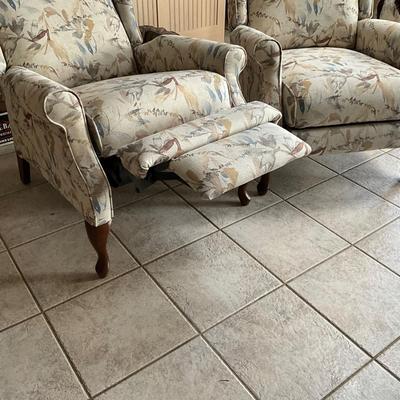 K1425 Pair of La-Z-Boy Reclining Wingback Chairs with Covers
