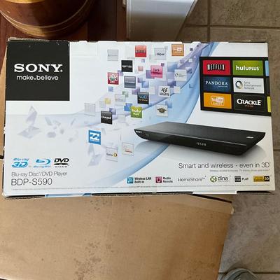 K1422 Denon 5-Disc Player and Sony BDP-S590 3D Blu-ray Disc Player with Wi-Fi