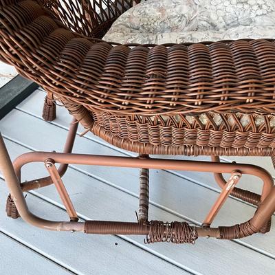 O1439 Set of Three Resin Dark Brown Wicker Furniture (AS-IS)