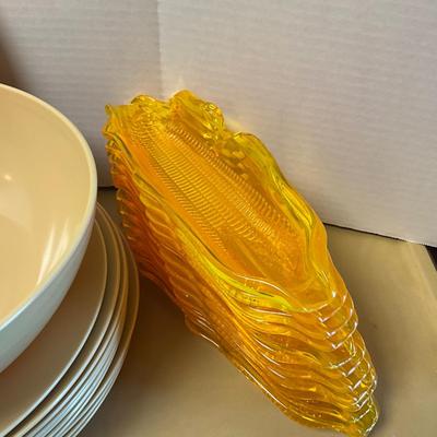 MDR1443 Lot of Orange and Yellow Plastic Melamine Dinnerware