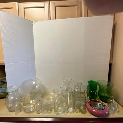 MDR1458 Large Lot of Glass Flower Vases and bottles