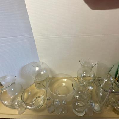 MDR1458 Large Lot of Glass Flower Vases and bottles