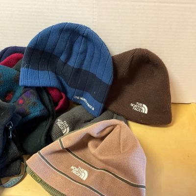 MDR1465 Large lot of Unisex Gloves and North Face Hats