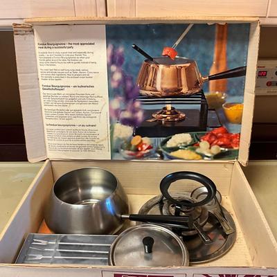 MDR1468 Mid Century Modern  Spring Swedish FONDUE Pot and Accessories