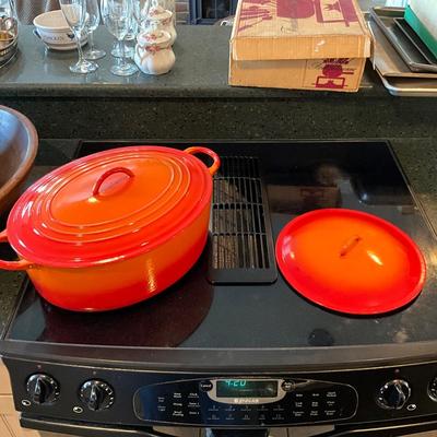 K1469 Le Creuset French Volcanic Flame Enamel Cast Iron 14" Dutch Oven